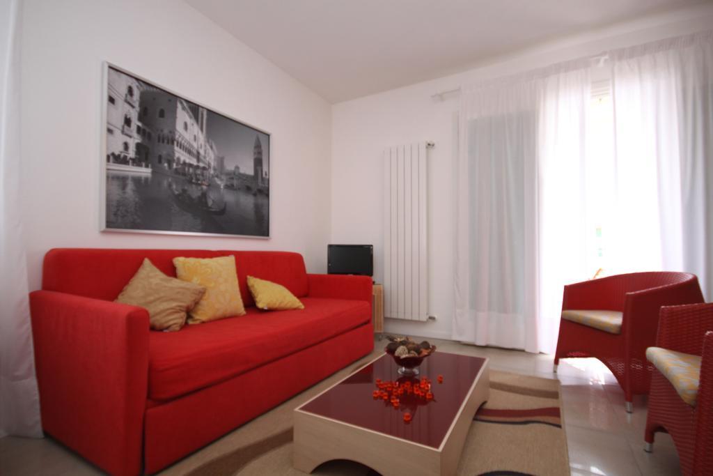 Residence Maestrale Caorle Cameră foto