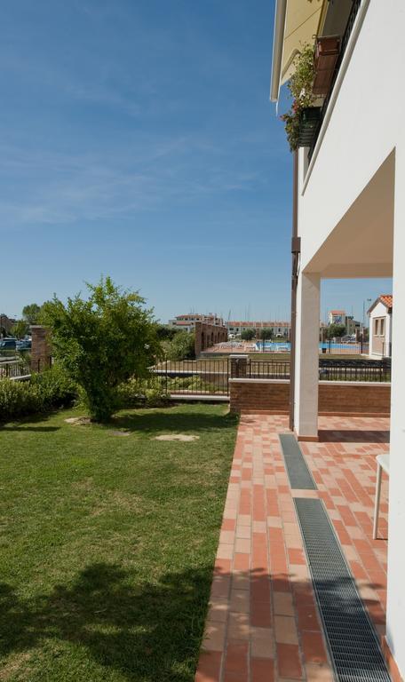 Residence Maestrale Caorle Cameră foto